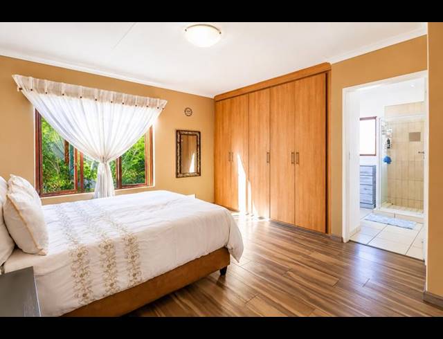 3 BEDROOM HOUSE FOR SALE IN MIDSTREAM ESTATE